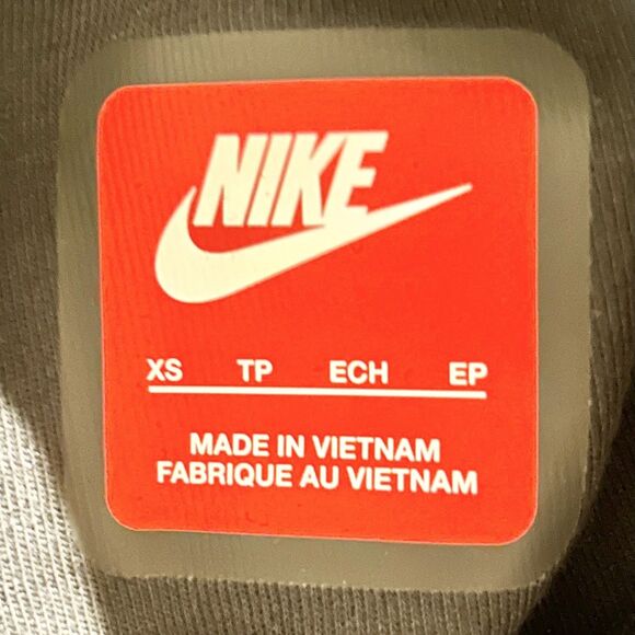 Nike Tech Fleece Men’s Size XS Black Comfort Lifestyle Loose Fit Tailored Pants - Picture 7 of 8